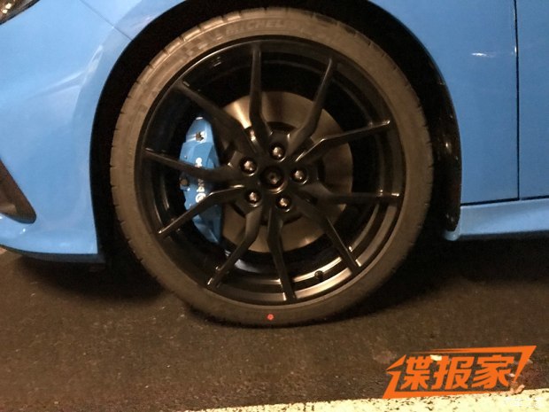 2018日內(nèi)瓦車展探館：?？怂筊S限量版