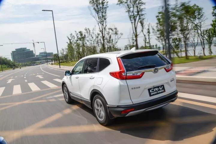 全新一代CR-V 銳?混動領(lǐng)銜，東風(fēng)Honda榮耀亮相武漢車展